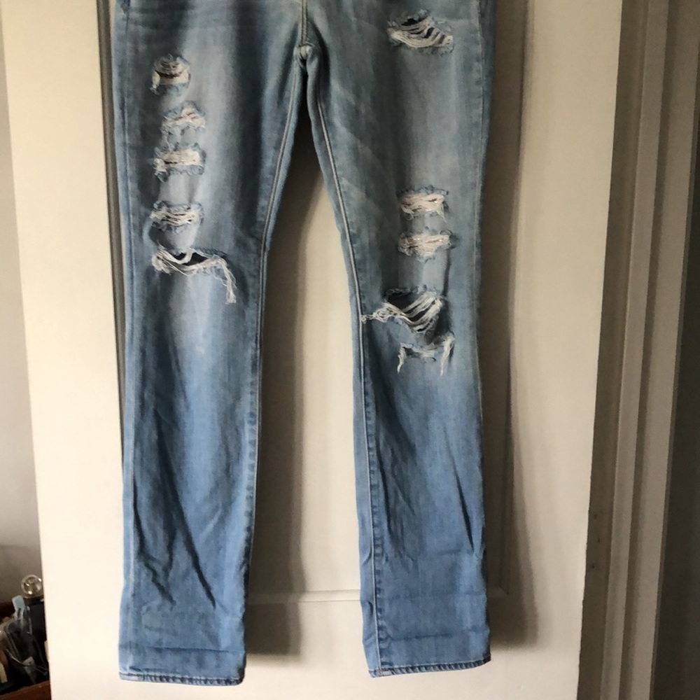 Abercrombie & Fitch‎ distressed women’s jeans. Size 28. “Perfect stretch”. EUC - Picture 3 of 7